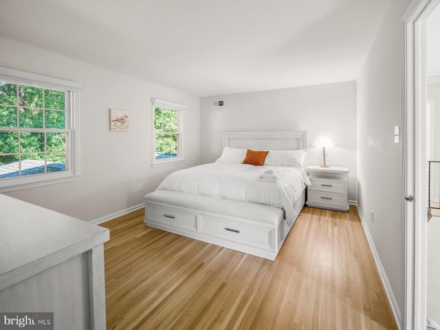 4302 DAHILL PL, Alexandria, VA 22312