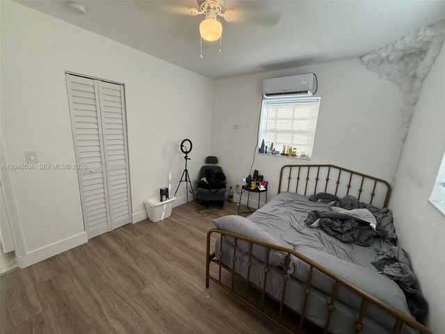 4211 SW 38th Street, West Park, FL 33023