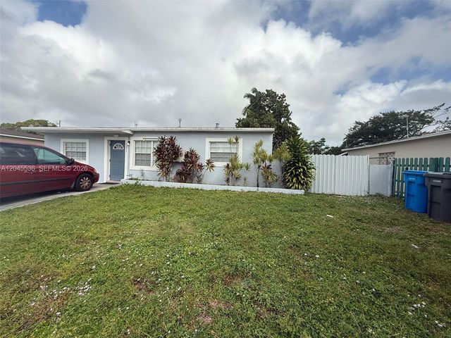 4211 SW 38th Street, West Park, FL 33023