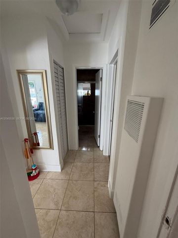 4211 SW 38th Street, West Park, FL 33023