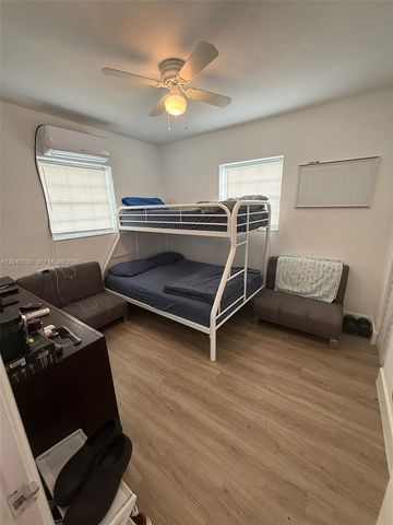 4211 SW 38th Street, West Park, FL 33023