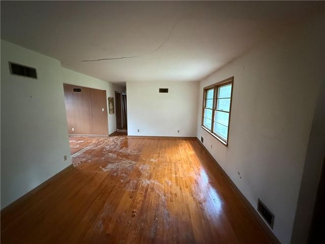 7401 Greeley Avenue, Kansas City, KS 66109