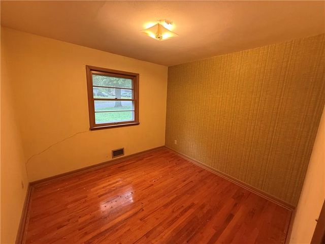 7401 Greeley Avenue, Kansas City, KS 66109
