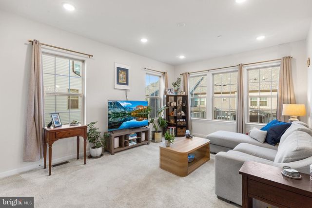 348 MILTON STAMP DR, Glen Mills, PA 19342