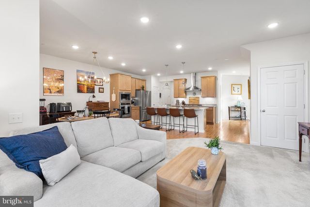 348 MILTON STAMP DR, Glen Mills, PA 19342