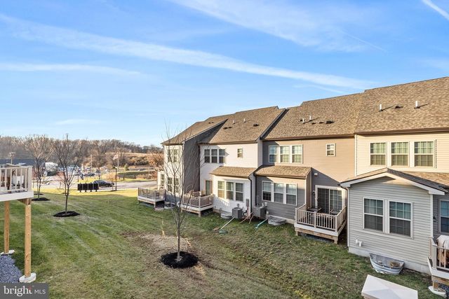 348 MILTON STAMP DR, Glen Mills, PA 19342