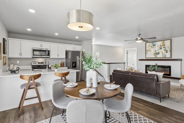 1365 SE Parkview Crossing Drive, Waukee, IA 50263