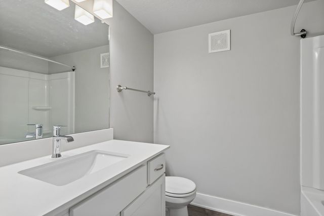 1365 SE Parkview Crossing Drive, Waukee, IA 50263
