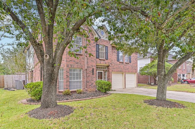 1108 Chesterwood Drive, Pearland, TX 77581