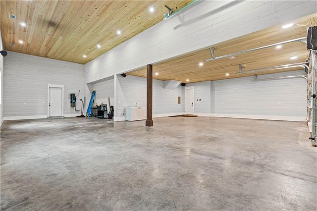 9501 Ben Hamilton Road, Theodore, AL 36582