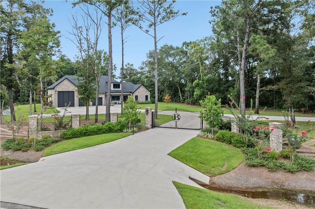 9501 Ben Hamilton Road, Theodore, AL 36582