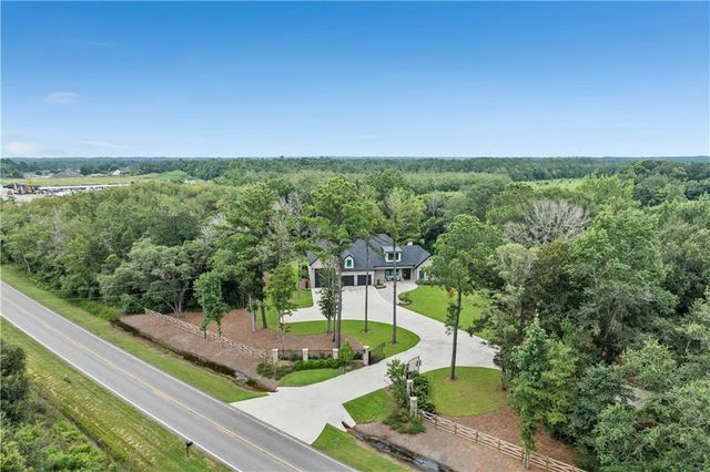 9501 Ben Hamilton Road, Theodore, AL 36582