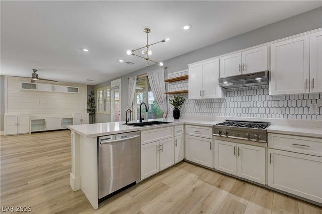 10501 Winter Grass Drive, Las Vegas, NV 89135
