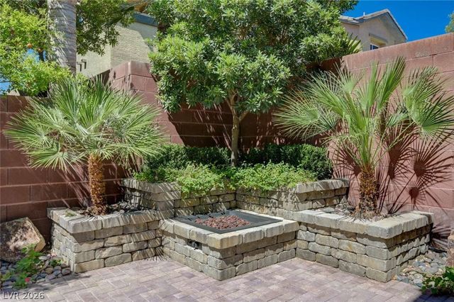 10501 Winter Grass Drive, Las Vegas, NV 89135