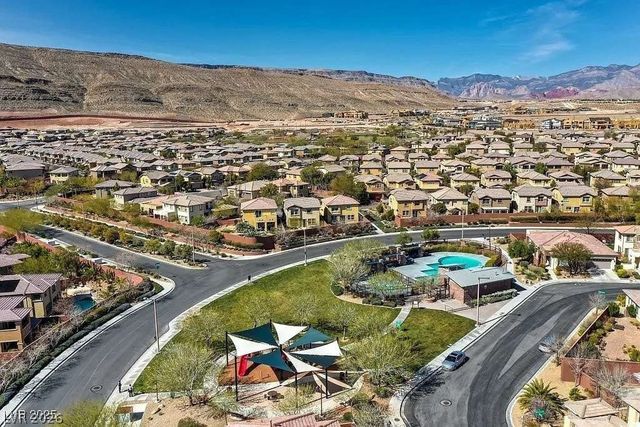 10501 Winter Grass Drive, Las Vegas, NV 89135
