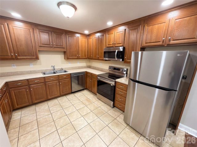 601 Cedarwood Drive, Monroe, NC 28112