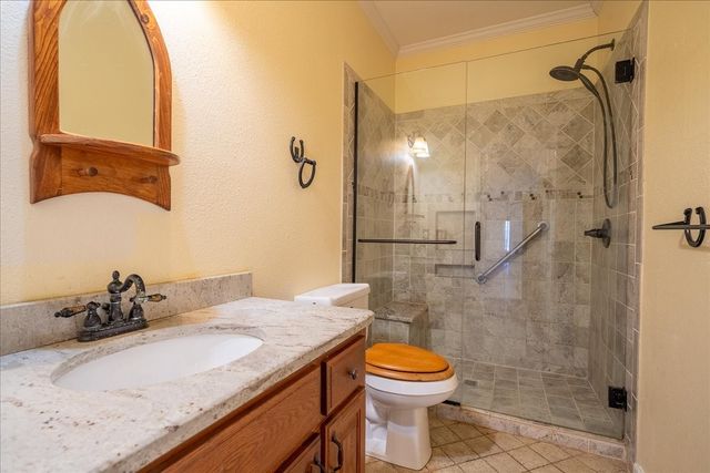 158 Big Springs Rd, Lawrenceburg, TN 38464