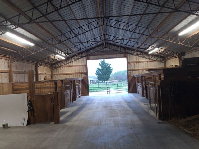 158 Big Springs Rd, Lawrenceburg, TN 38464