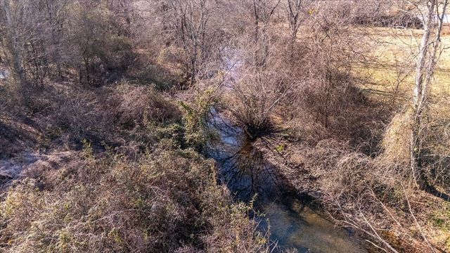 158 Big Springs Rd, Lawrenceburg, TN 38464