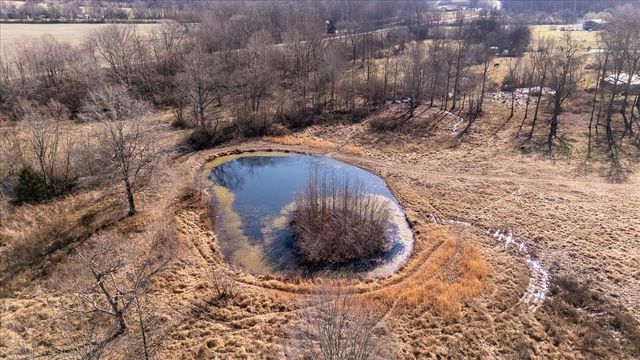 158 Big Springs Rd, Lawrenceburg, TN 38464