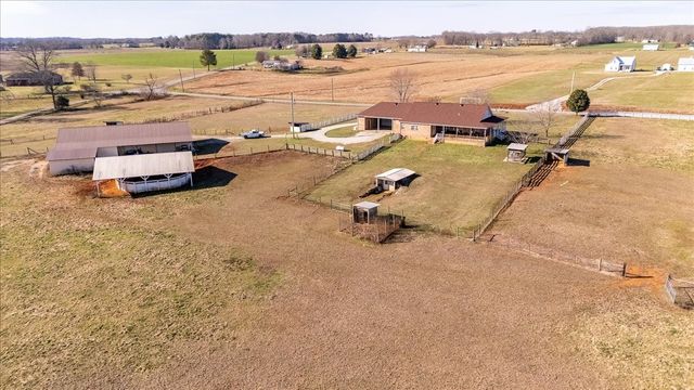 158 Big Springs Rd, Lawrenceburg, TN 38464