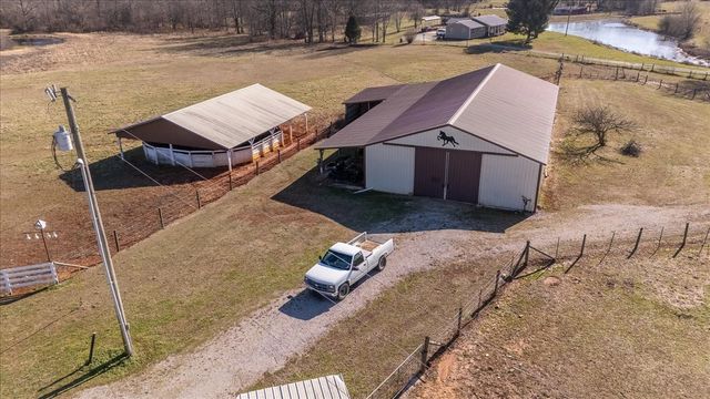158 Big Springs Rd, Lawrenceburg, TN 38464