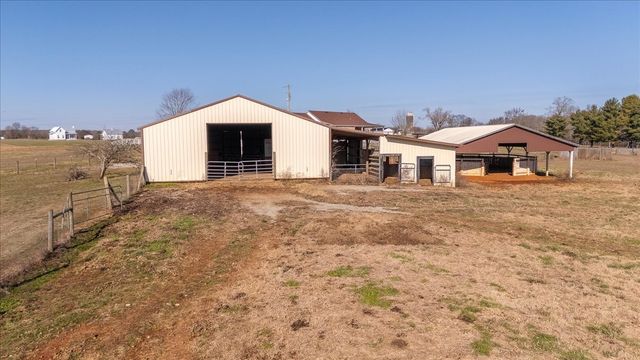 158 Big Springs Rd, Lawrenceburg, TN 38464