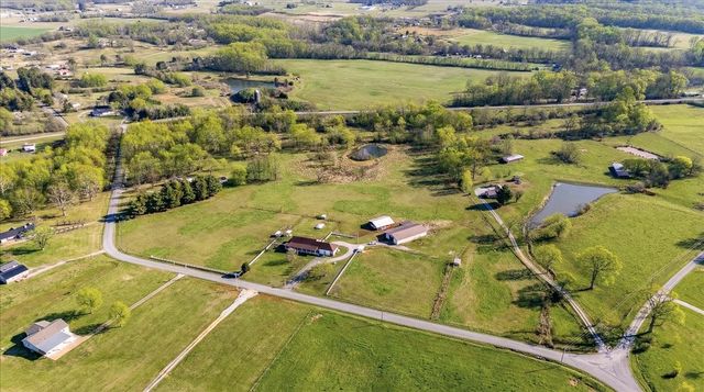 158 Big Springs Rd, Lawrenceburg, TN 38464