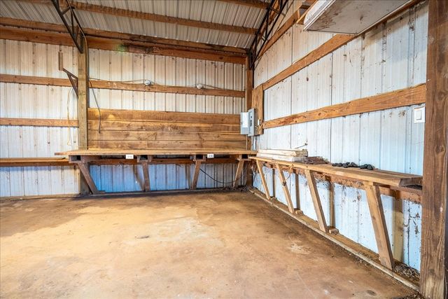 158 Big Springs Rd, Lawrenceburg, TN 38464