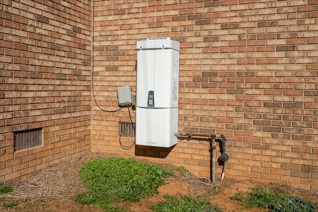 158 Big Springs Rd, Lawrenceburg, TN 38464