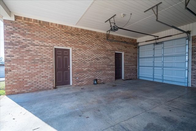 158 Big Springs Rd, Lawrenceburg, TN 38464