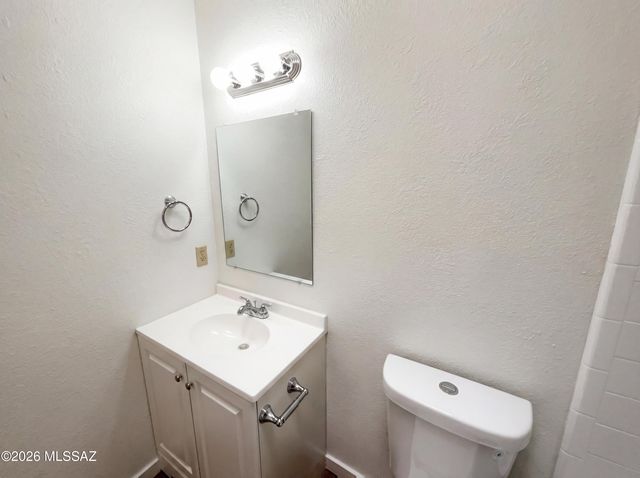 1762 W Calle La Paz, Tucson, AZ 85713