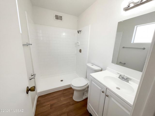 1762 W Calle La Paz, Tucson, AZ 85713