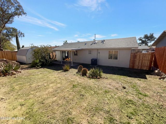 1762 W Calle La Paz, Tucson, AZ 85713