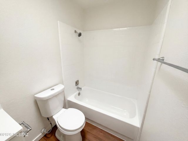 1762 W Calle La Paz, Tucson, AZ 85713