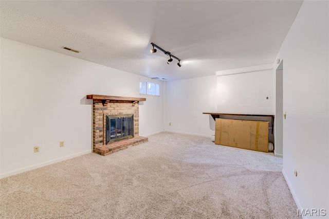 2316 Driftwood Place, St Louis, MO 63146