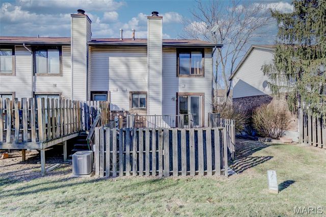 2316 Driftwood Place, St Louis, MO 63146