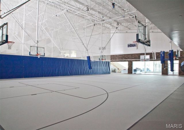 2316 Driftwood Place, St Louis, MO 63146