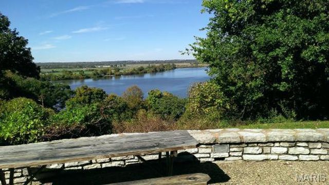 2316 Driftwood Place, St Louis, MO 63146