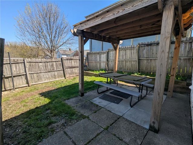 205 Union St, Monongahela, PA 15063