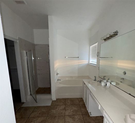 1907 Lennox Lane, Arlington, TX 76018
