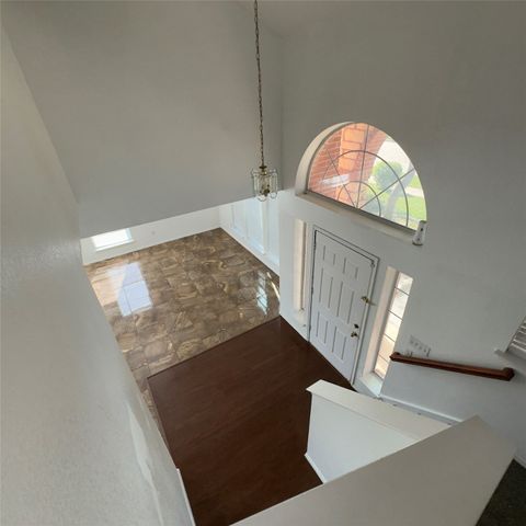 1907 Lennox Lane, Arlington, TX 76018