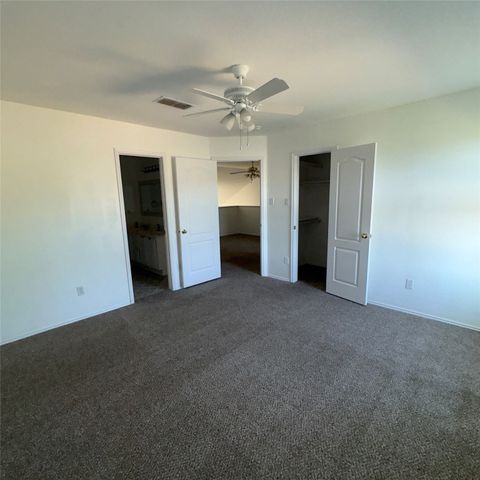 1907 Lennox Lane, Arlington, TX 76018