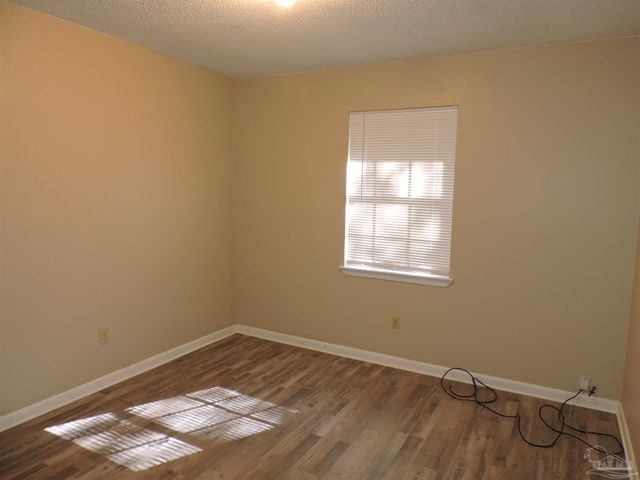 5099 Yacht Harbour Cir, Pensacola, FL 32514