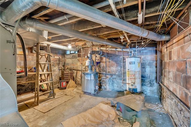 10725 Struthers Road, New Middletown, OH 44442