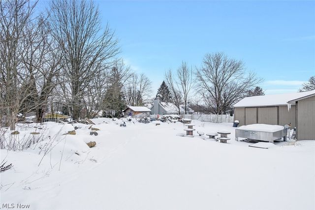 10725 Struthers Road, New Middletown, OH 44442