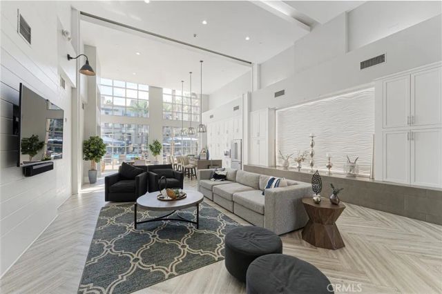 2380 Scholarship, Irvine, CA 92612
