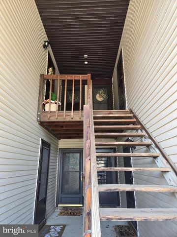 404 LINDSEY CT, Marlton, NJ 08053