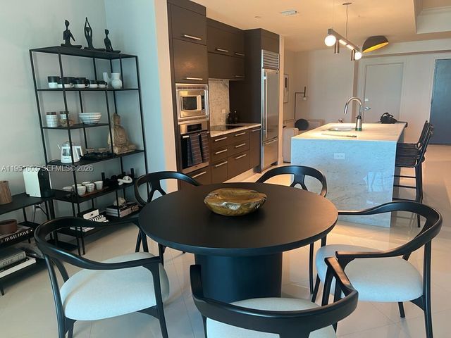 900 Biscayne Blvd 3908, Miami, FL 33132