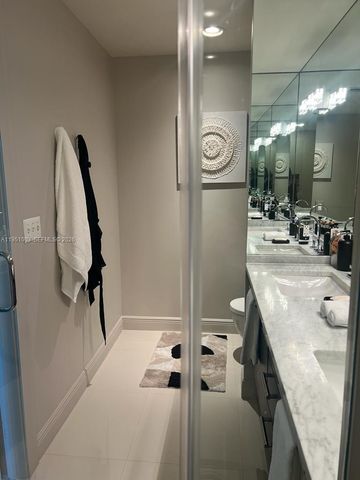 900 Biscayne Blvd 3908, Miami, FL 33132